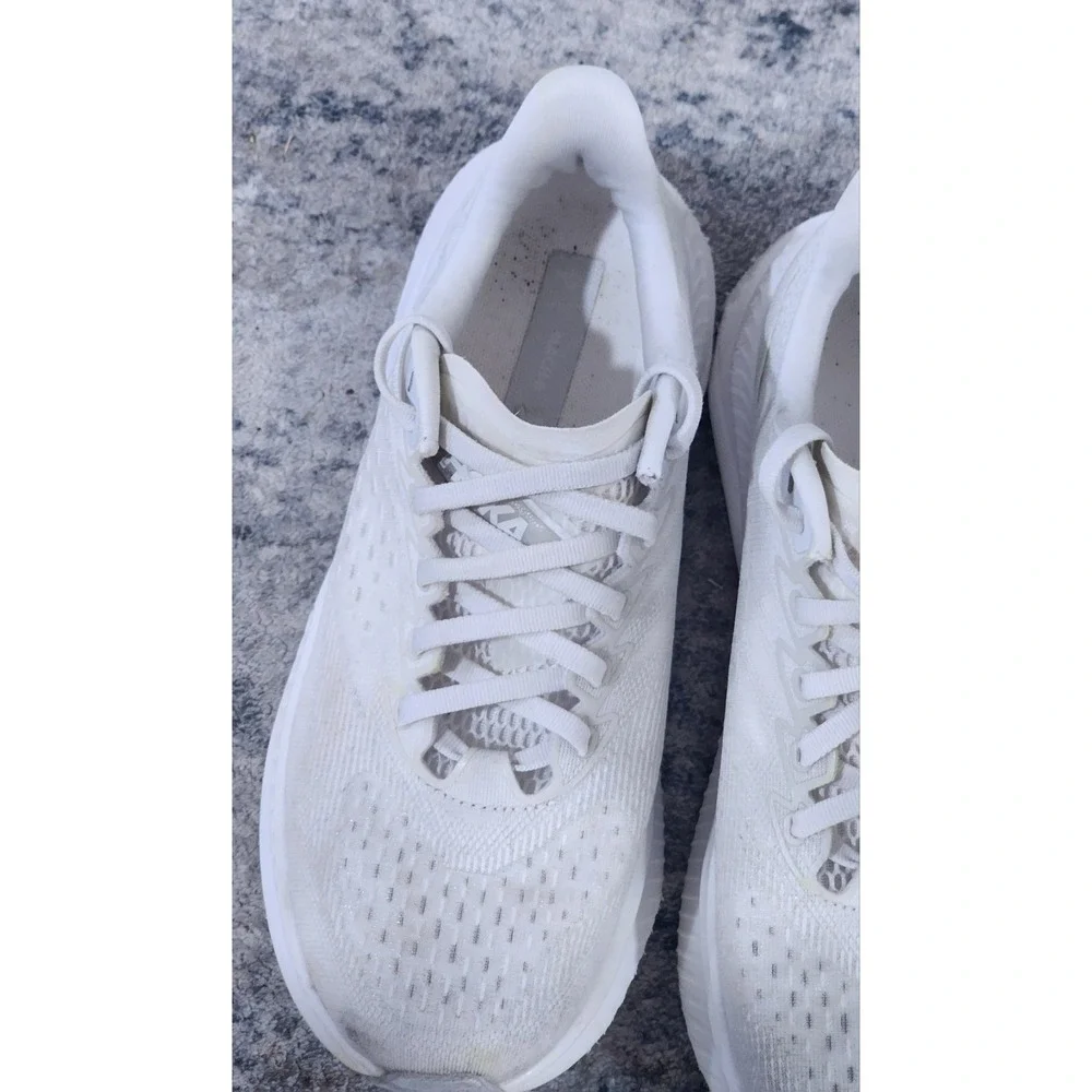 Hoka Women's One One Mach 6 White Oyster Running Shoes Size 8B 1164033 WWH